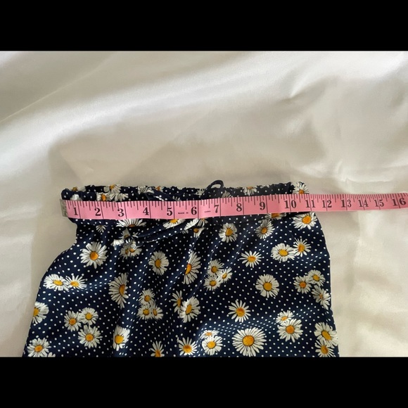 Girl pant size Small 7/8 , Navy Blue daisy and polka dot elastic waist - Picture 10 of 10